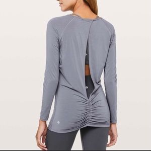 Lululemon Depp Stretch long sleeve cinch in lilac